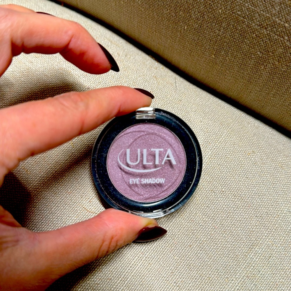 Ulta Beauty purple eye shadow